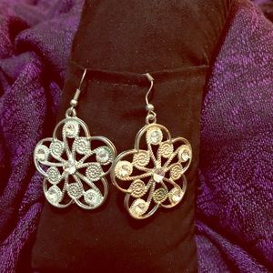 Dangle Flower earrings